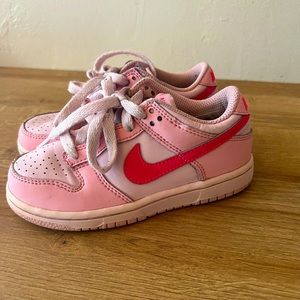 Nike Dunk Low Triple pink size 11C
